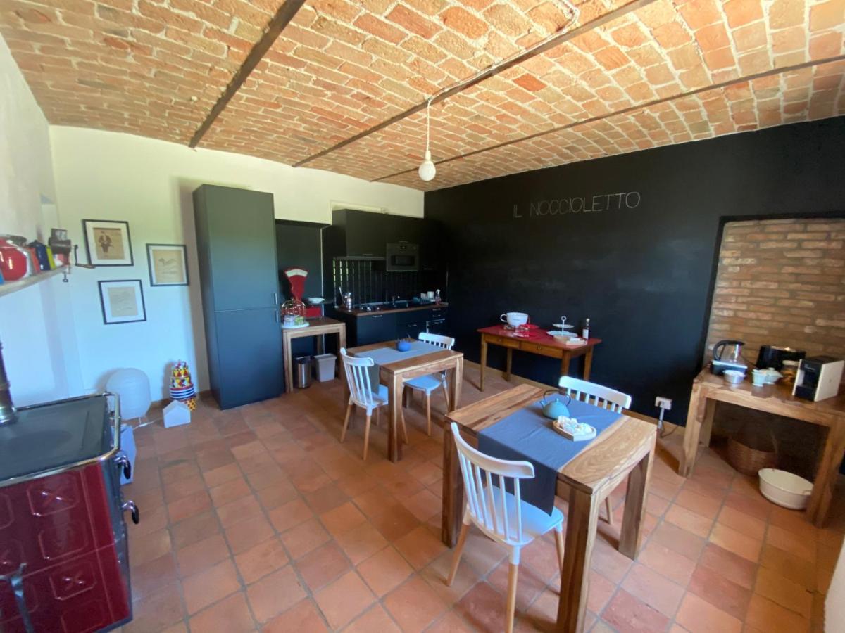 Bed and Breakfast Il Noccioletto à Mombaruzzo Extérieur photo
